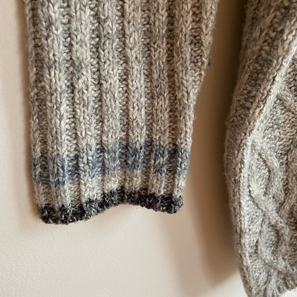 CAbi Horizon Cable Knit Oversized V Neck Sweater - Picture 4 of 7